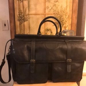 Unisex Leather Travel Double Handle / Shoulder Strap Travel Bag